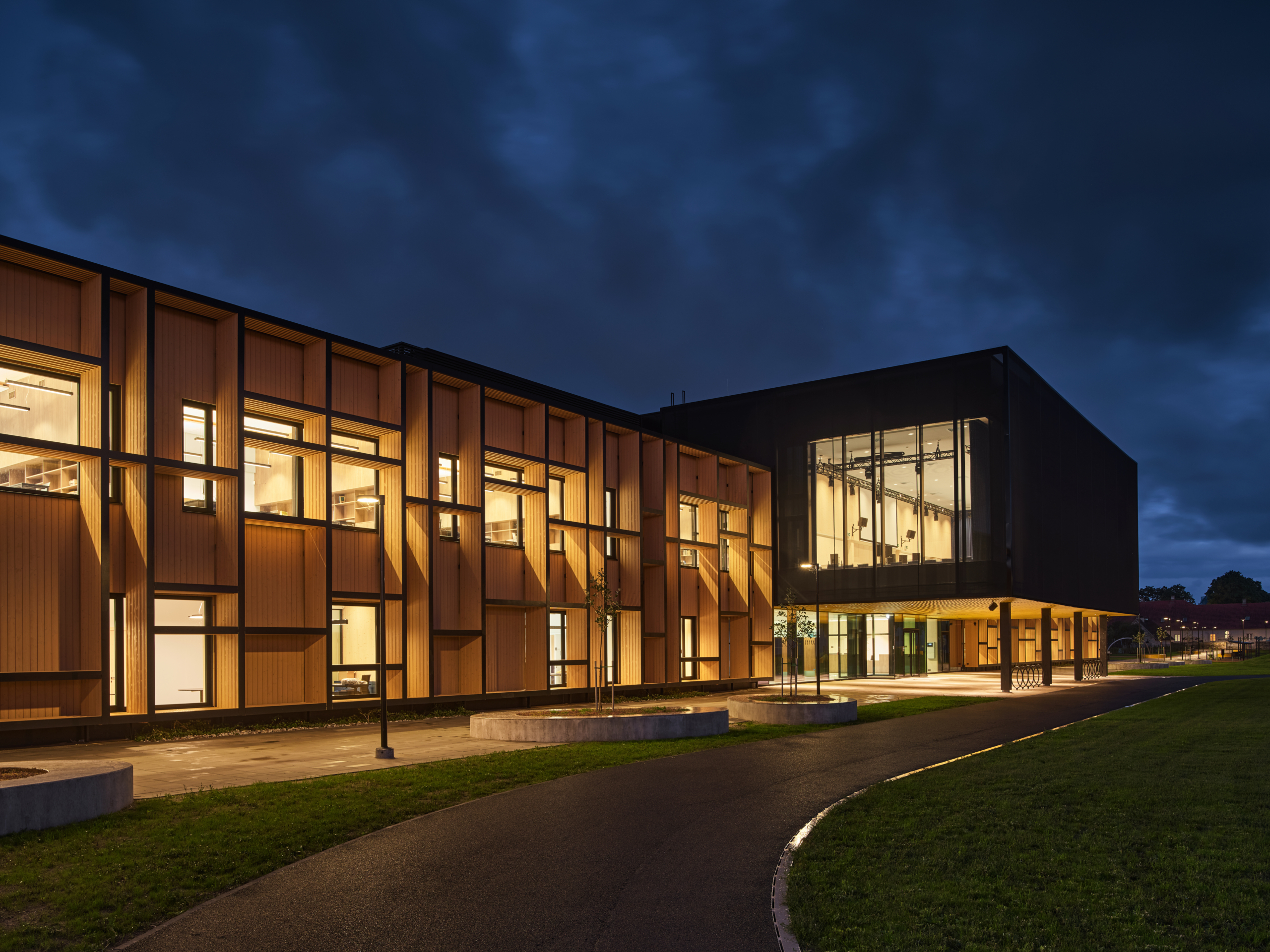 Saaremaa riigigümnaasium foto 1